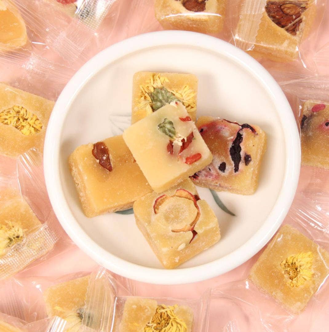 Gourmet Honey Sugar Cubes with flowers and fruit: Fig