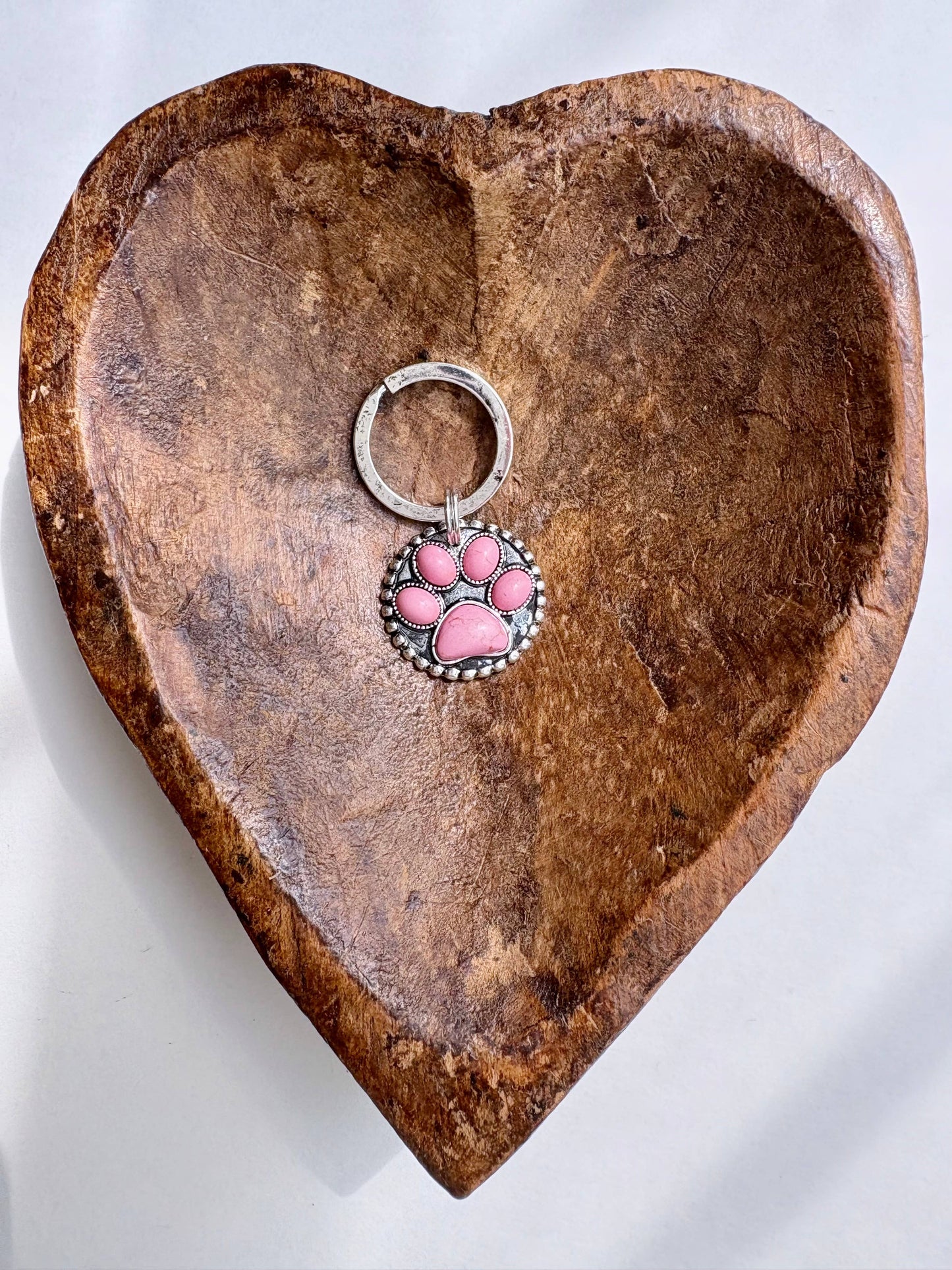 Dog Paw Stone Round Metal Pendant Keychain: Turquoise