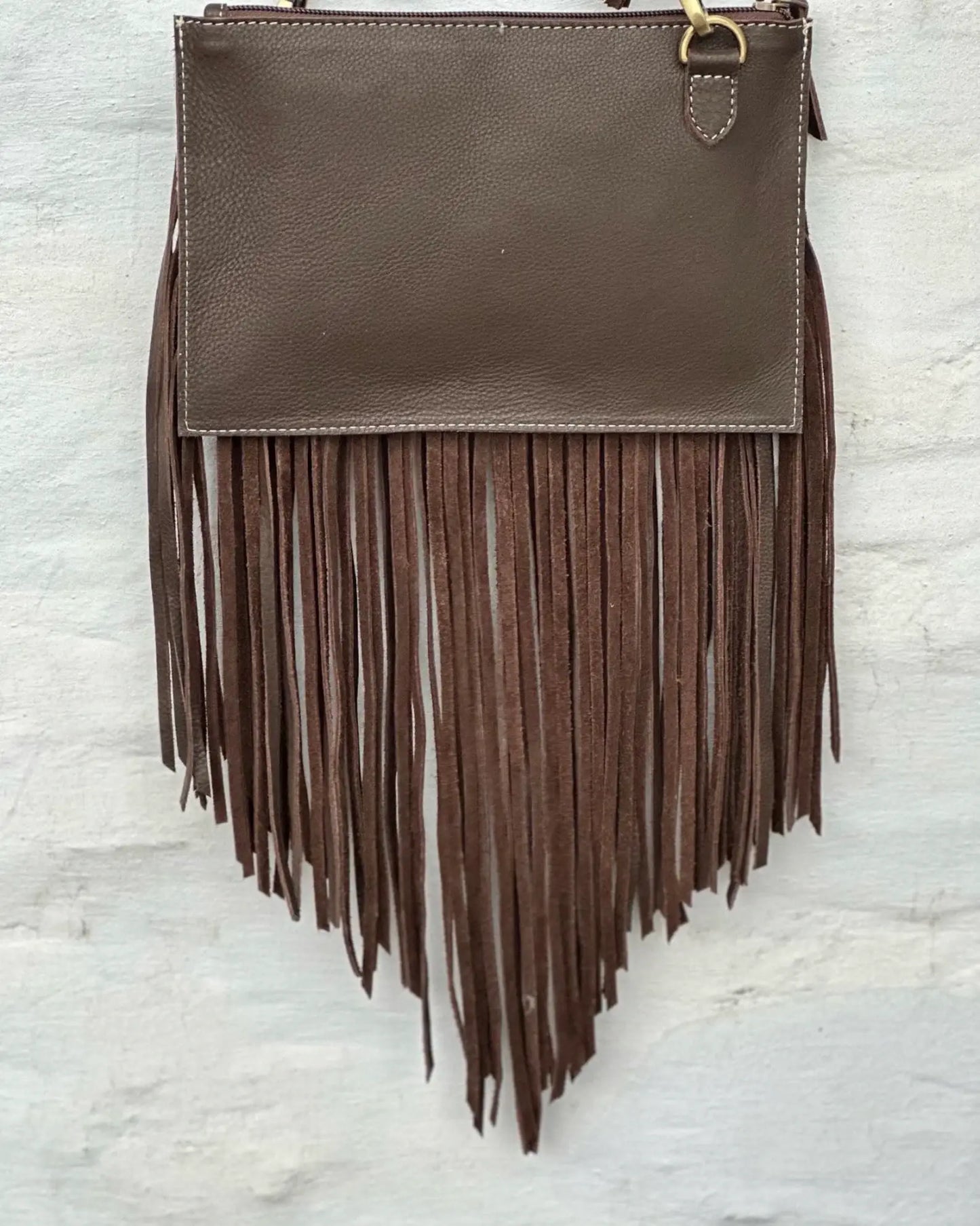 THE JESSE CROSSBODY cowhide fringe tassel purse bag: BROWN LEATHER